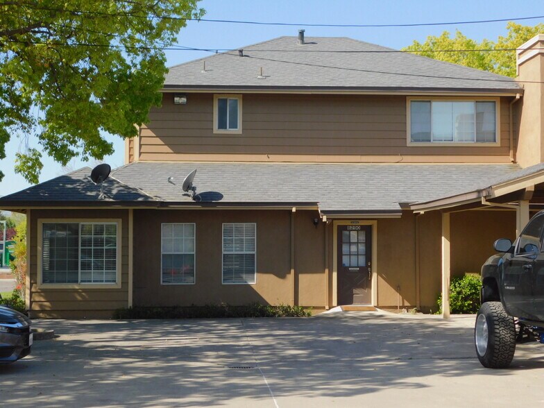 More Photos Of 8290 Brentwood Blvd, Brentwood Office For Lease