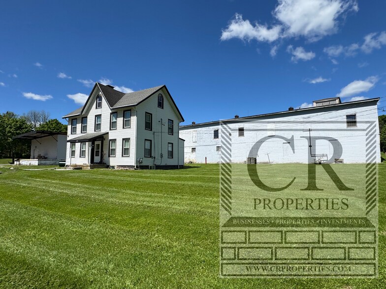 More Photos Of 155 Vineyard Ave, Highland Service For Sale