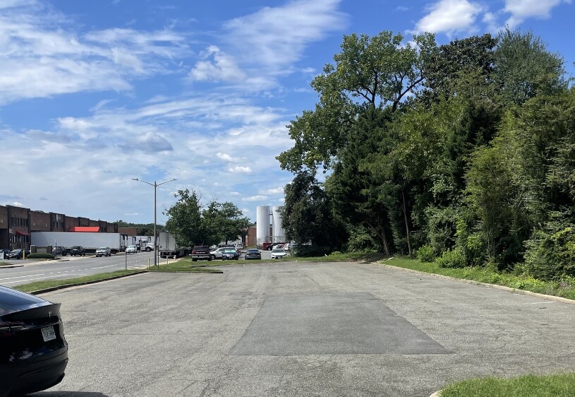 More Photos Of 4001 Wheeler Ave, Alexandria Land For Lease