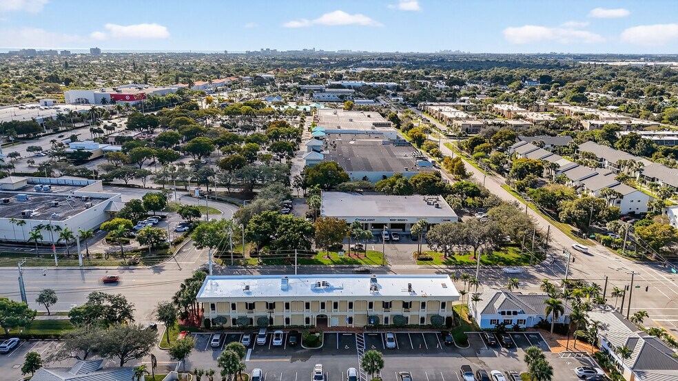 More Photos Of 665 SE 10th St, Deerfield Beach Medical For Sale