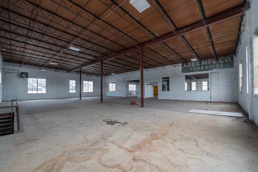 More Photos Of 140 N Kresson St, Baltimore Industrial For Sale
