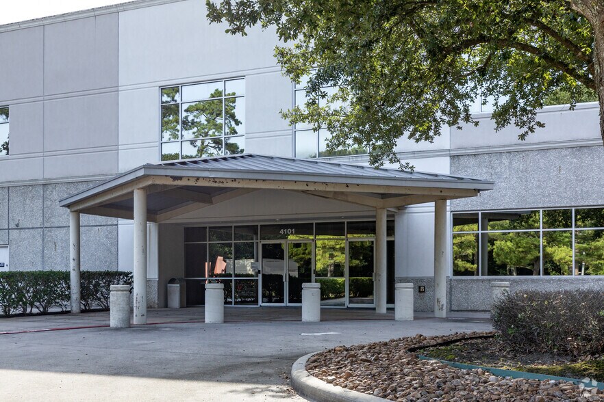 More Photos Of 4101 Interwood N Pky, Houston Medical For Lease