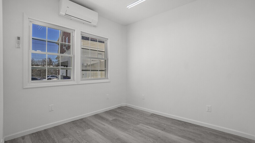 More Photos Of 129 New Dorp Plz, Staten Island Office Residential For Sale