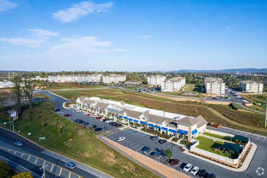 More Photos Of 249-289 Cetronia Rd, Allentown General Retail For Lease