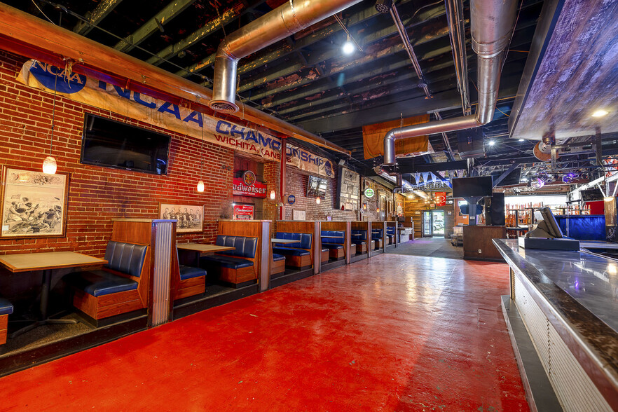 More Photos Of 117 N Mosley St, Wichita Bar For Sale