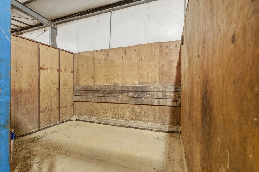 More Photos Of 10465 Elizas Rd, Saint George Horse Stables For Sale