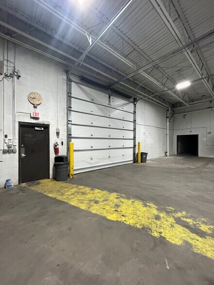 More Photos Of 3443 Military St, Port Huron Warehouse For Sale