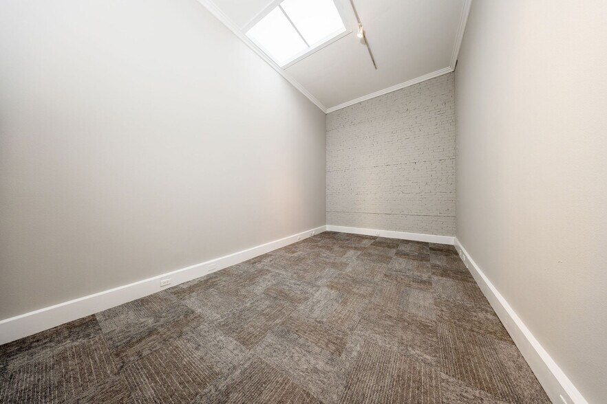 More Photos Of 121 E 1st St, Sanford Office Residential For Sale