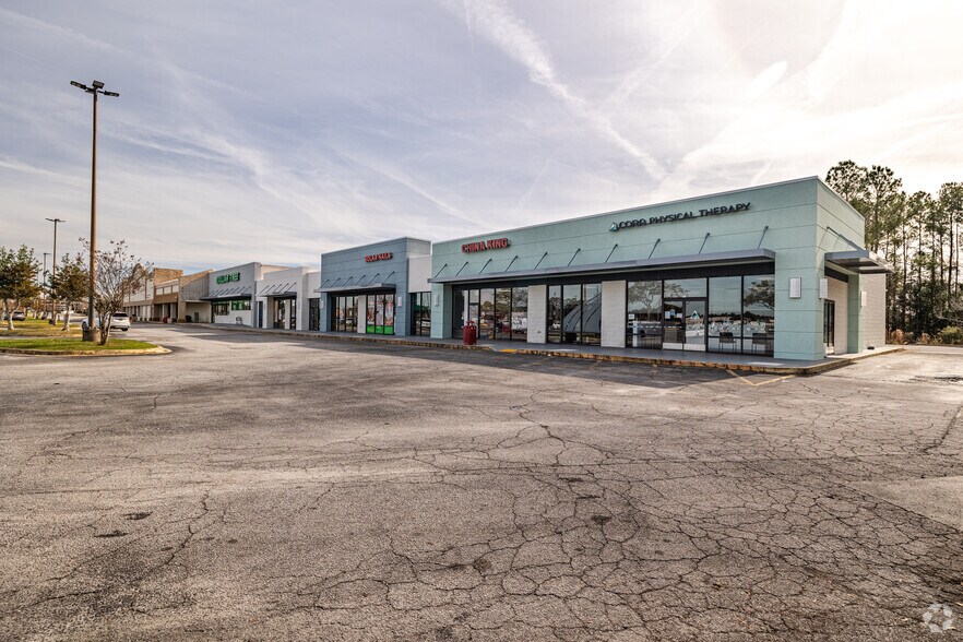 More Photos Of 1351 Boone Avenue Ext E, Kingsland Unknown For Lease