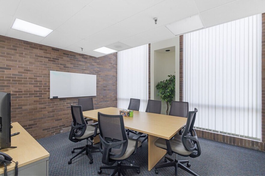 More Photos Of 126 E South St, Kalamazoo Office For Sale