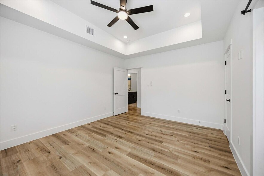 More Photos Of 4029 Cork Dr, Houston Apartments For Sale