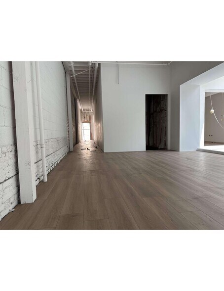 More Photos Of 222 N Brand Blvd, Glendale Storefront For Lease