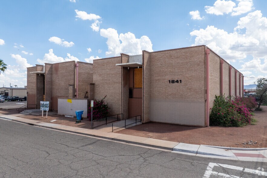 Primary Photo Of 1833-1841 W Buchanan St, Phoenix Industrial For Sale