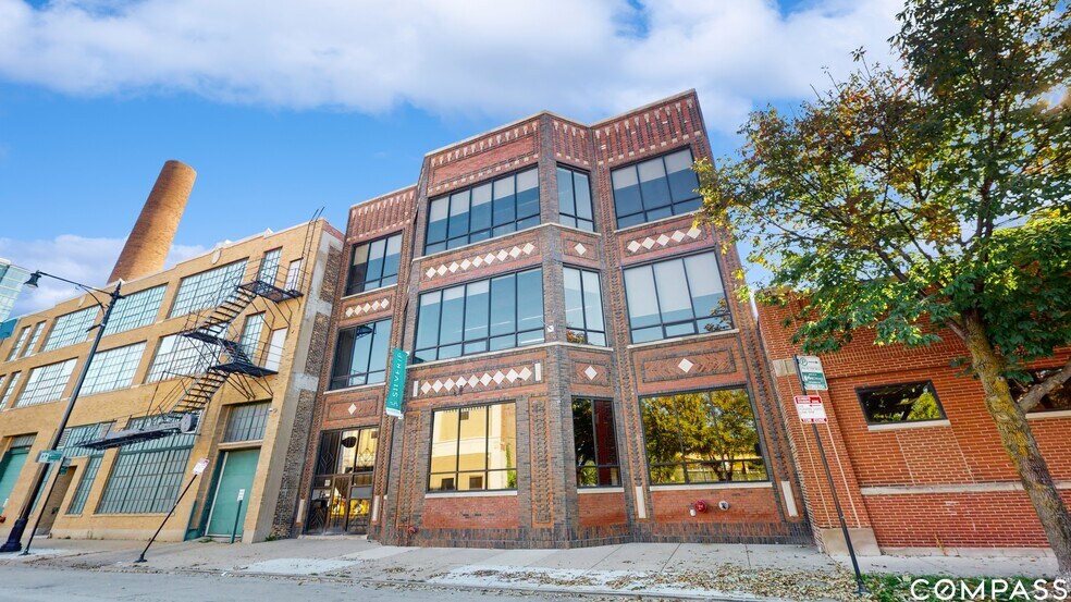 More Photos Of 2241 S Wabash Ave, Chicago Loft Creative Space For Sale