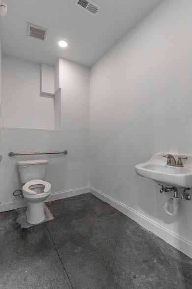 More Photos Of 3906 Caine Ln, Chattanooga Industrial For Sale