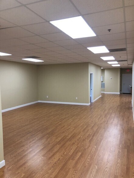 More Photos Of 10125 Farrow Rd, Blythewood Warehouse For Lease