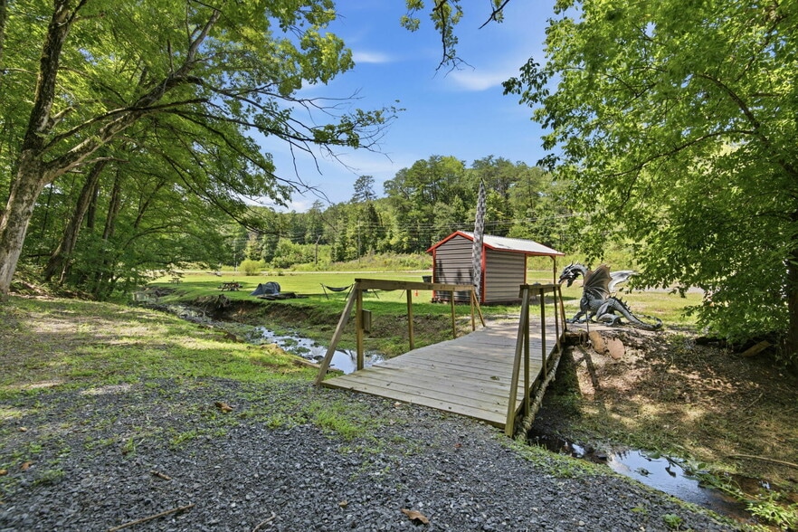 More Photos Of 4407 Calderwood Hwy, Maryville Hotel For Sale