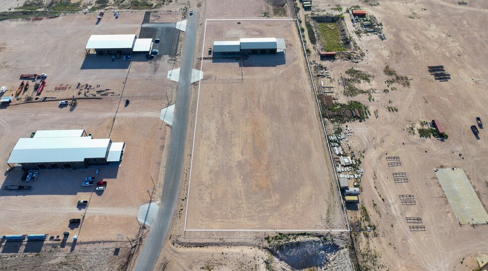 More Photos Of 4020 County 48 Rd, Midland Warehouse For Lease