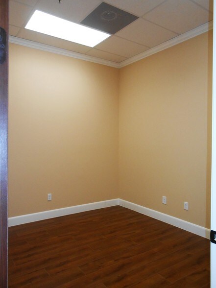 More Photos Of 150 Pine Forest Dr, Shenandoah Unknown For Lease