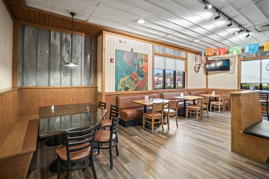More Photos Of 762 Veterans Pky, Hinesville Restaurant For Sale