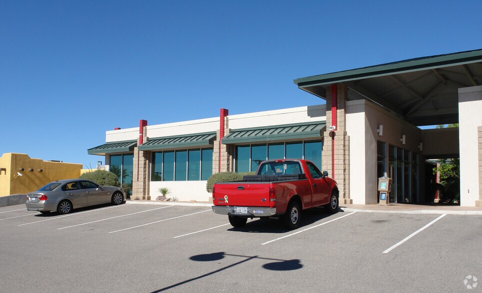 More Photos Of 7170 Westwind Dr, El Paso Medical For Lease
