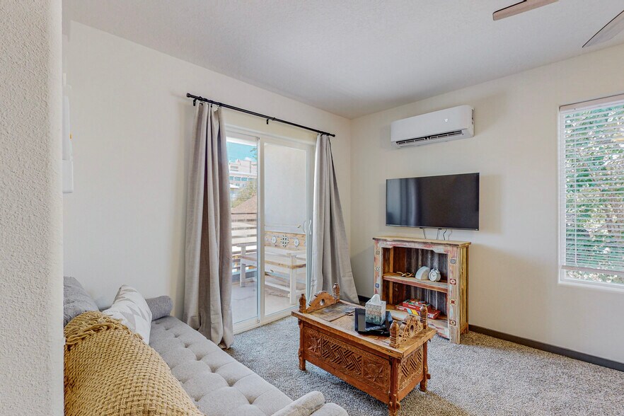 More Photos Of 615 Iron Ave SW, Albuquerque Apartments For Sale