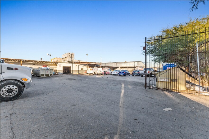 More Photos Of 1601 E 4th Ave, El Paso Industrial For Sale