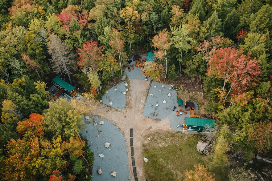 More Photos Of 650 Lost River Rd, North Woodstock Hotel For Sale