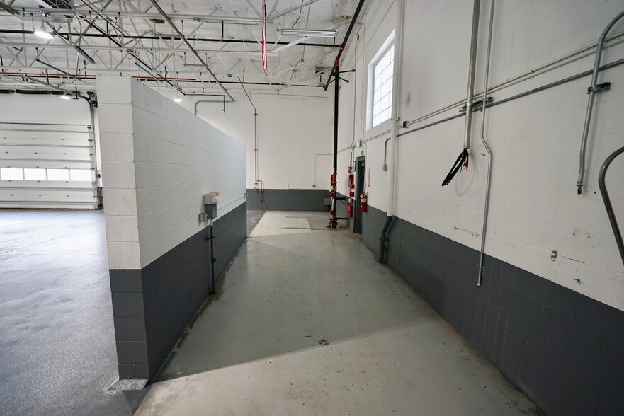 More Photos Of 1702 E Yakima Ave, Yakima Restaurant For Lease