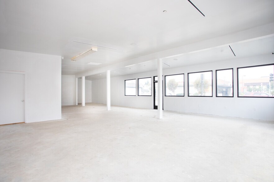 More Photos Of 550 W Manchester Blvd, Inglewood General Retail For Sale