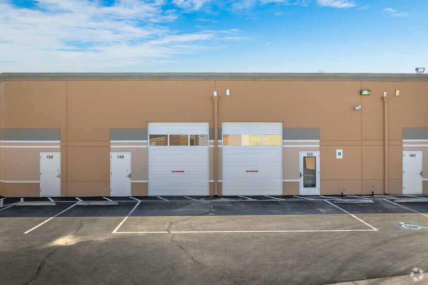 More Photos Of 6640 S Tenaya Way, Las Vegas Light Distribution For Lease