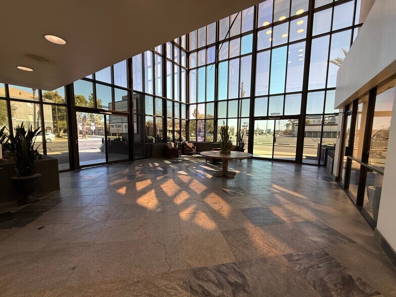 More Photos Of 4602 N 16th St, Phoenix Medical For Lease