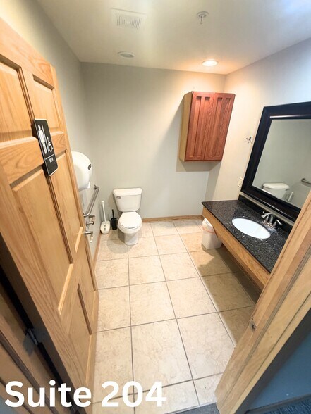 More Photos Of 6500 University Ave, Windsor Heights Apartments For Lease