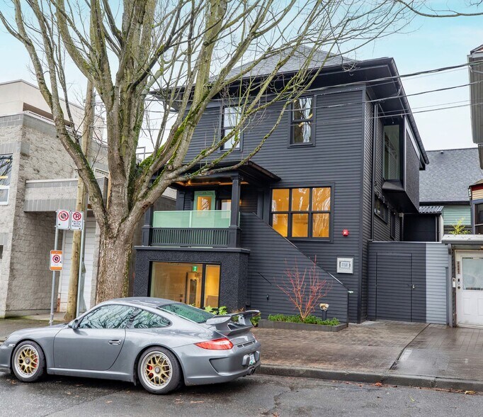 Primary Photo Of 2314 Ontario St, Vancouver Office For Sale