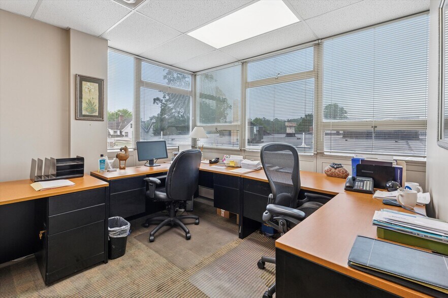 More Photos Of 119 S Easton Rd, Glenside Office For Sale