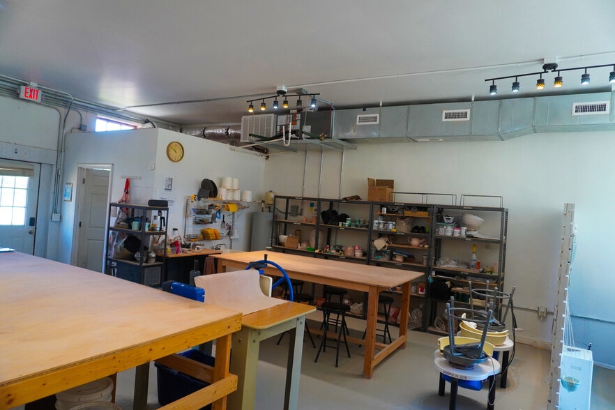 More Photos Of 303 W Harden St, Graham General Retail For Lease