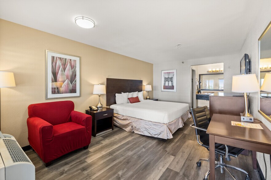 More Photos Of 1701 W Baseline Rd, Tempe Hotel For Sale