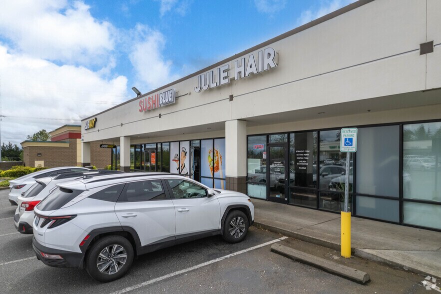 More Photos Of 13624 Highway 99, Everett Unknown For Lease