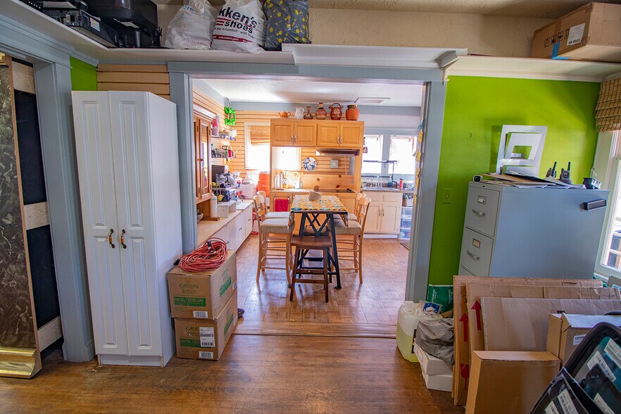 More Photos Of 215 E Fesler St, Santa Maria Storefront For Sale