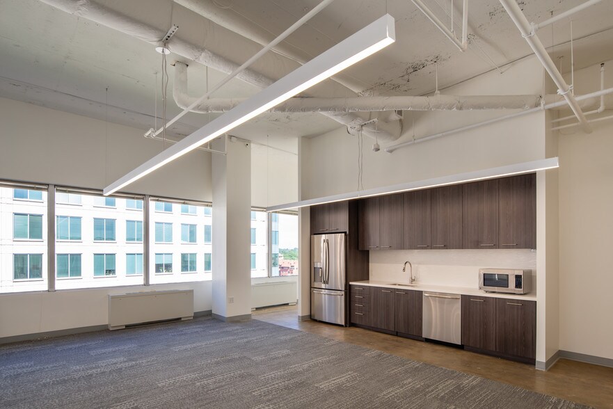 More Photos Of 4040 N Fairfax Dr, Arlington Office For Lease