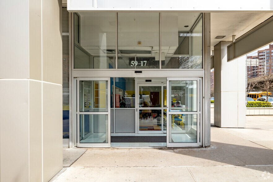 More Photos Of 59-17 Junction Blvd, Corona Office For Lease