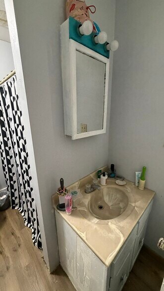 More Photos Of 51 Cotter Ave, Akron Apartments For Sale