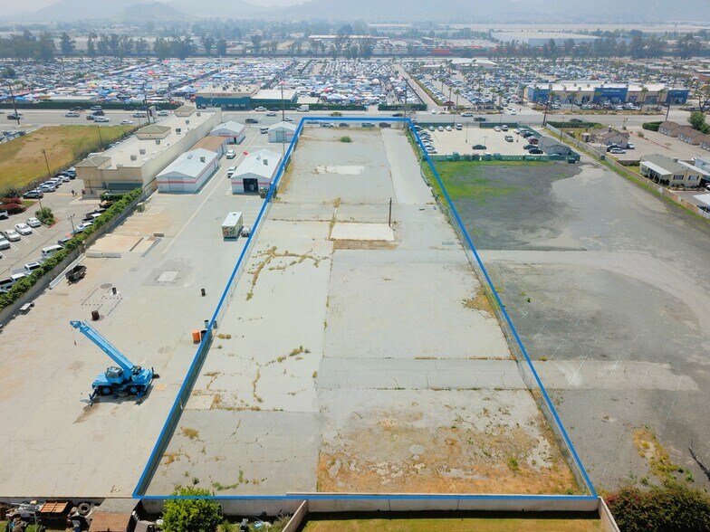 More Photos Of 17514 Valley Blvd, Bloomington Land For Sale