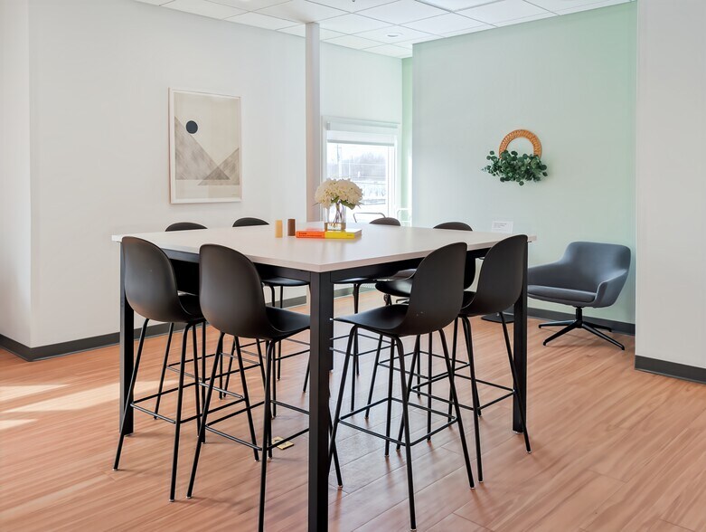 More Photos Of 2564 US Highway 1, Lawrence Township Cumberland Coworking Space