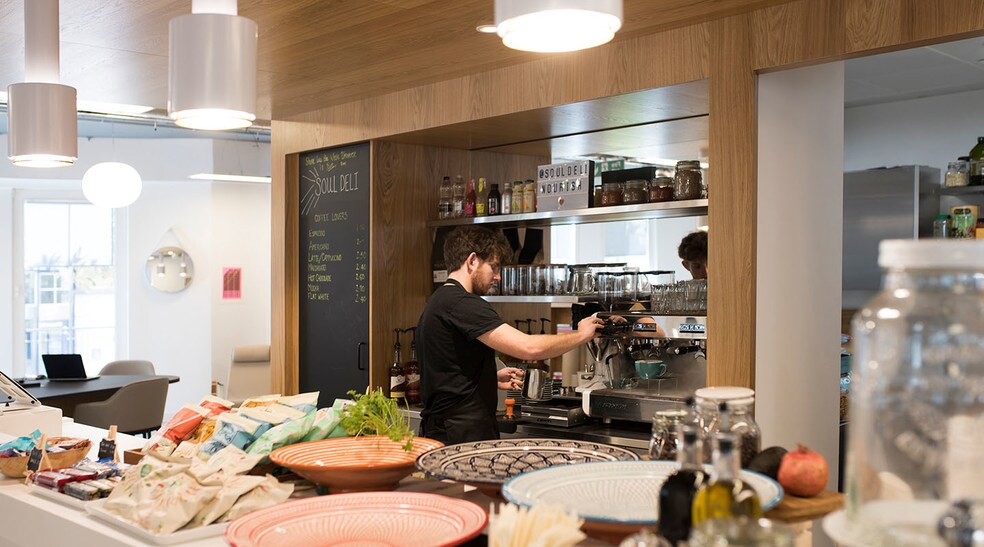 More Photos Of 515 S Flower St, Los Angeles Coworking Space