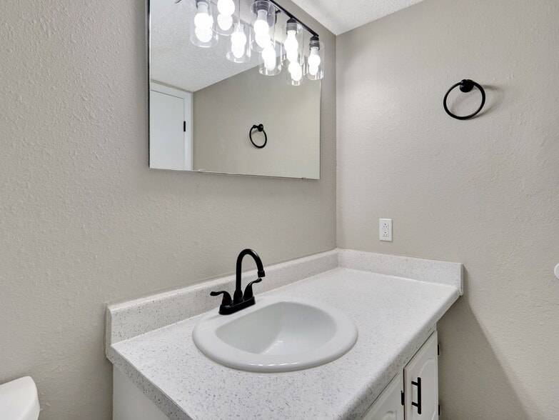 More Photos Of 605 Higdon Ferry Rd, Hot Springs Apartments For Sale