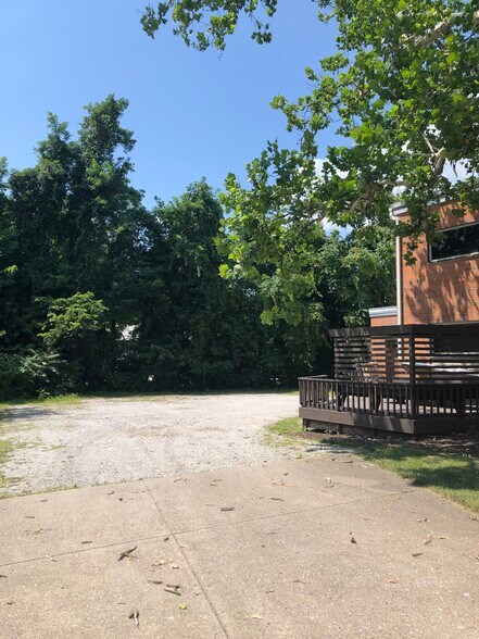 More Photos Of 149 Acme St, Marietta Office For Lease