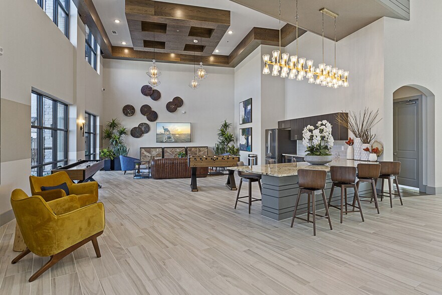 More Photos Of 900 Cinema Dr, Hudson Oaks Apartments For Lease