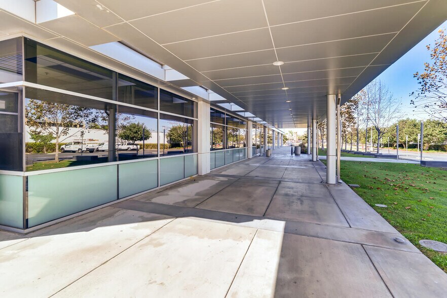 More Photos Of 1640 Newport Blvd, Costa Mesa Medical For Lease