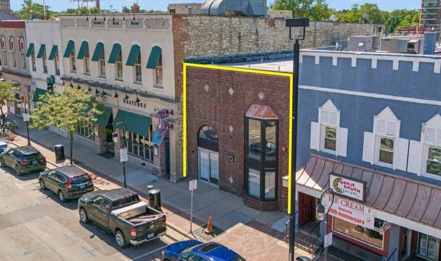 Primary Photo Of 20 W Chicago Ave, Naperville Restaurant For Sale